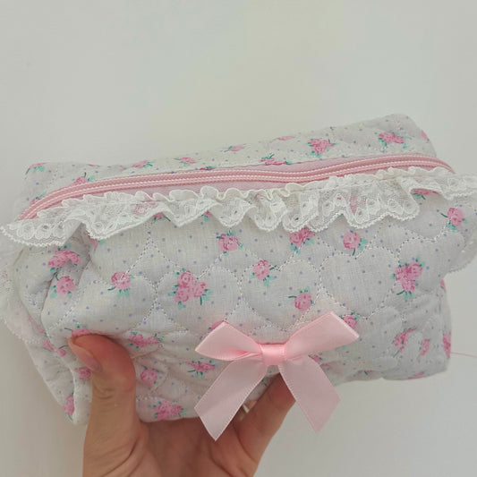 Dainty Makeup Bag