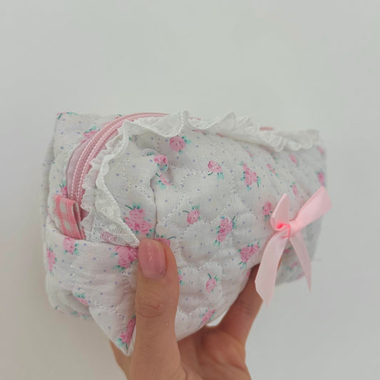 Dainty Makeup Bag